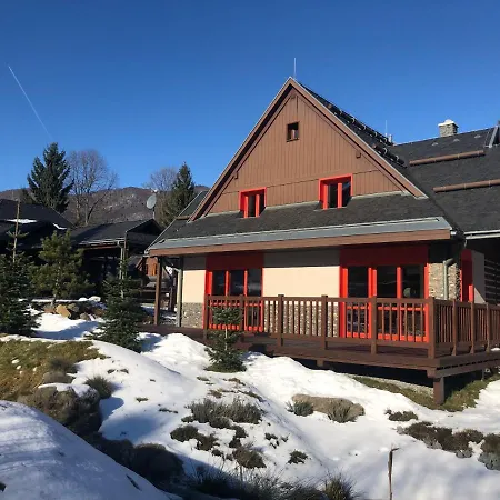 Tiesnava Villa *